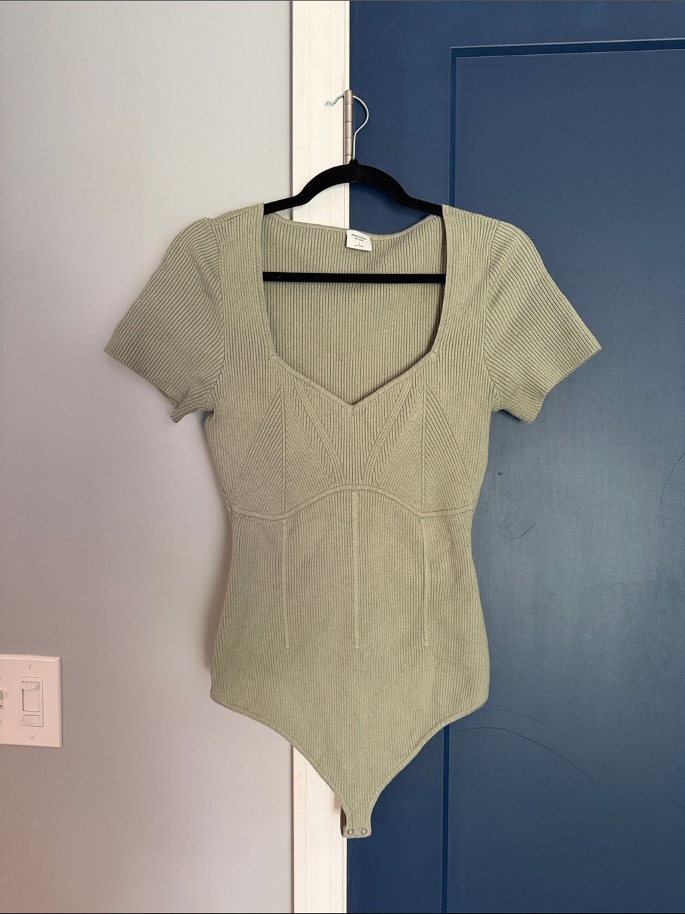 Abercrombie & Fitch Ribbed Scoop-Neck Bodysuit - Sage